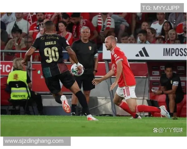 中超精彩对决本菲卡大胜巴黎圣日耳曼神奇扑救点燃全场热情