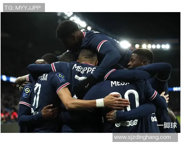 意甲激战：巴黎圣日耳曼大胜皇马红牌事件引发全场热议与争议